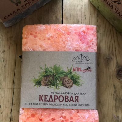 Двухслойная губка-мочалка с органическим мылом "Кедровая"
